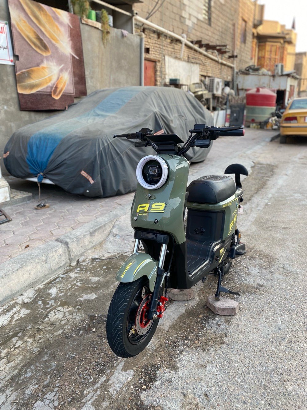 السلام عليكم دراجه شحن 2025 R9 بطاريات 32وملف 2000 موصفات بيه نظام بك ونظام (p) دراجه نضيفه مرتبه على ايدي مكان بصره الكزيزه ***********‬