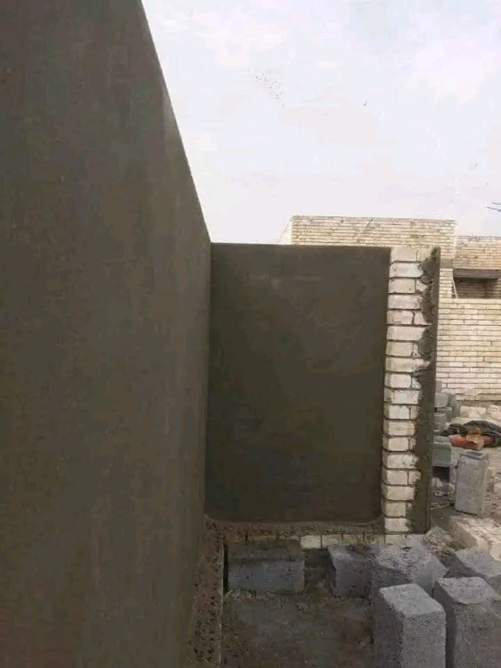 خلفه لبخ متفرغ حاليا
سمنت سقل ناعم
جراره 
تشميع 
تصفير مساطر 
صبغ واجهيات 

جص وبورك 
تطبيك سيراميك 
متوجد بغداد 
مع كادر شغل نضيف درجه اولى ‭***********
