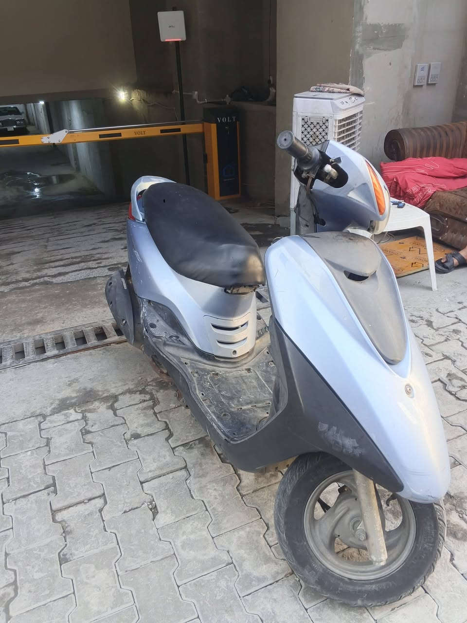 بريز مكينه بلاديه مكفوله كهربائيات كامله اشاير يمنه يسره كلهه شغاله سلف هندر دبلاتهه حلوه الدراجه مال بيت والله   شرط توكف يمهه ومتسمع  صوتهه سعر525 وبيها مجال حك الجيه مكني بغداد الاتصال على رقم ،***********
