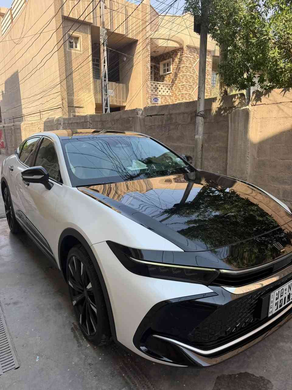للبيع كراون ماجستا 2023
رقم السيارة اربيل 
ماشيه 26 الف
محرك 2400 تيربو فور ويل 
فول مواصفات 1/1 
لايت ناصي عالي متحرك 
رادار امامي وخلفي 
نقط عمياء 
ويل 21 
تدفئه تبريد كشنات و تدفئه ستيرن 
توقف ذاتي 
خزن كراسي
ابواب شفط
شحن واير ليس
داتا شو 
تنبيه خروج عن المسار 
كامره اماميه وخلفيه و 360 
حساسات 360 
12 سماعه سماعات JBL 
ابواب شفط 
صندوك كهرباء 
ستاره خلفيه 
كراسي امامي خلفي كهرباء 
السياره بحاله الوكاله وبيها بعد 7 تبديلات دهن مجانيه بالشركه  
للاستفسار ***********
مكان السيارة بغداد
السعر 375
