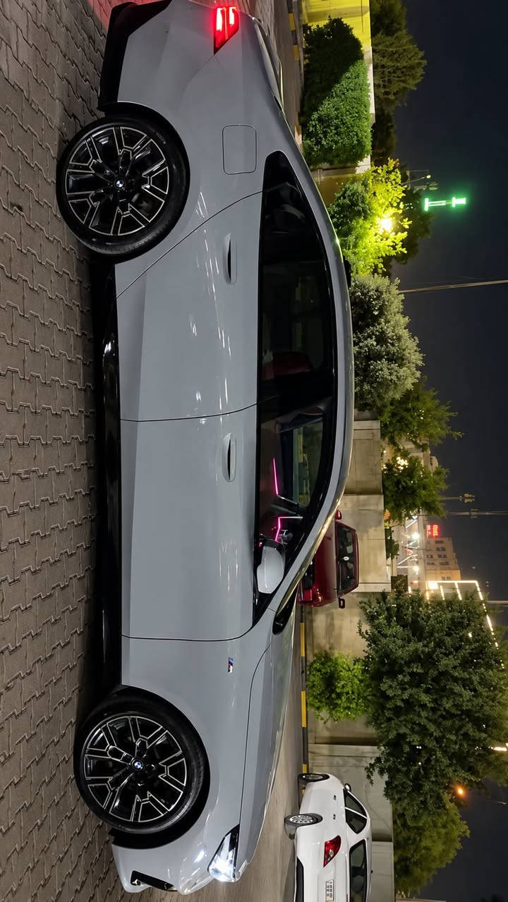 السلام عليكم
BMW 530i 2025 
بي ام دبليو للبيع 
ماشيه 11 الف فقط يعني زيرو 
شركة العروش 
خليجي
كفاله عامه 
مواصفاتها غنيه عن التعريف 
محركها 6 توين تيربو 
لون مميز سمنتي 
رقمها اربيل ومكانها اربيل 
السعر 835$ 
للأستفسار :- ***********

