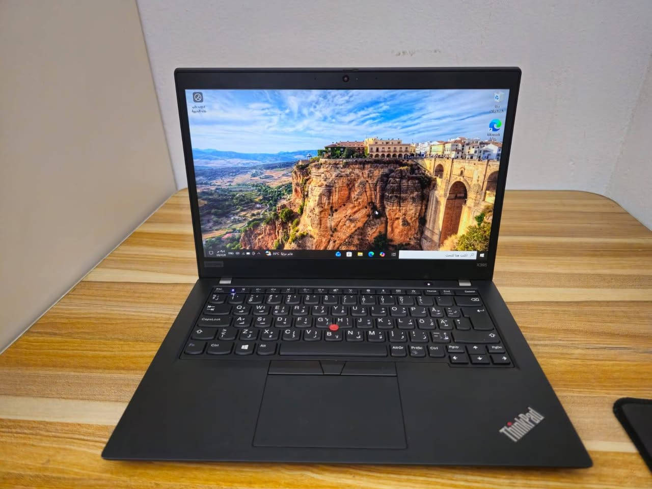 Lenovo thinkpad X395
المعالج: Ryzen 5 pro 
يعادل الجيل الحادي عشر  

رام 8GB قابل للتطوير 
هارد 256GB SSD قابل للتطوير 
كرت شاشه خارجي 2GB AMD 
كرت شاشه داخلي 4GB 

شاشه 14 انش FHD
نظافة 100٪ 

السعر 375 الف 

توصيل متوفر 
واتساب ***********
