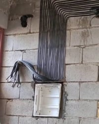 كهربائي تأسيس بيوت • كاميرات مراقبة • شغل مضمون