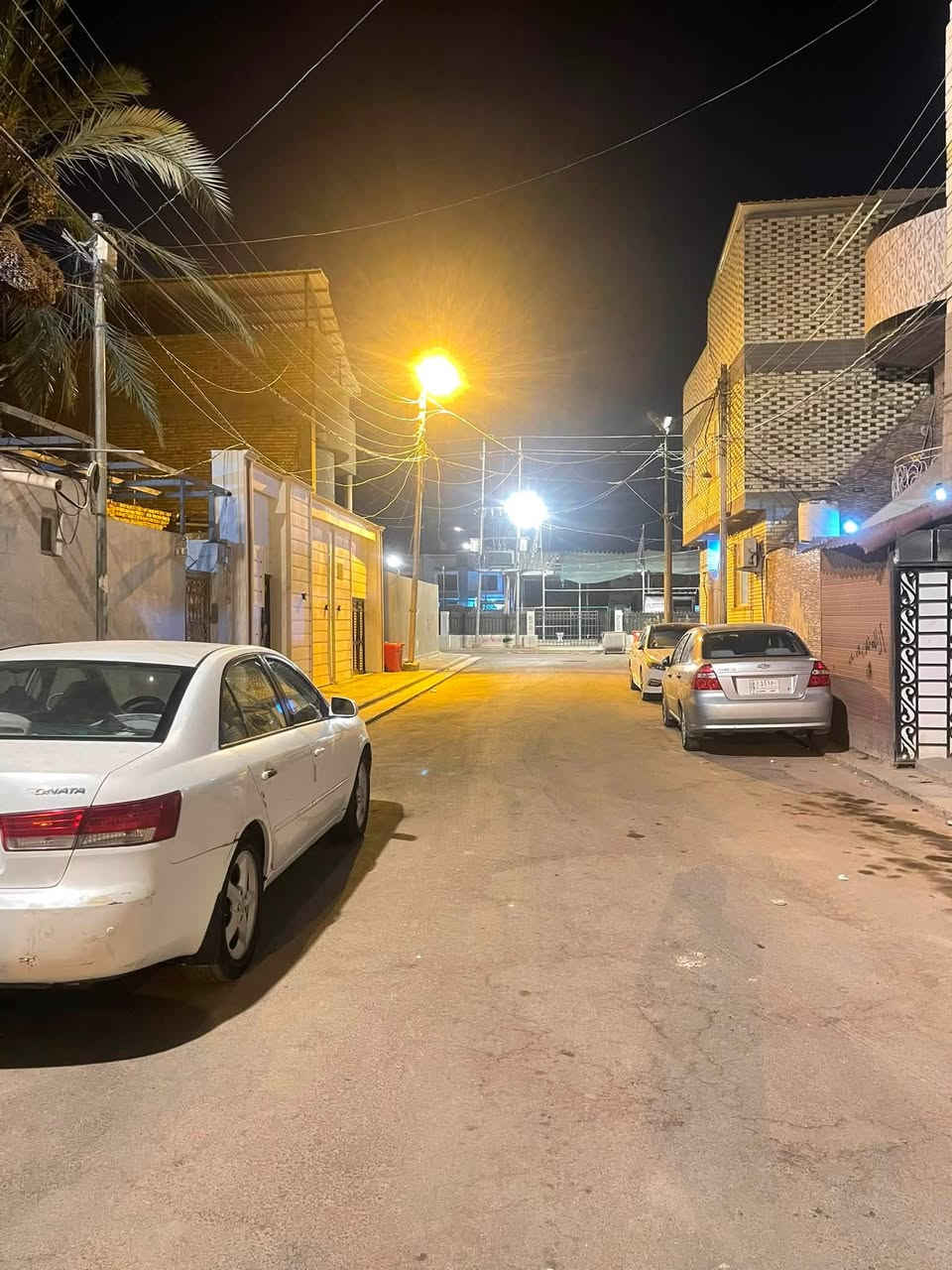 دار للبيع في حي الحسين قرب متنزه حي الحسين العائلي شارع 8
مساحه 113
الواجه5.38
النزال21
غرفه عدد2
صاله 
مطبخ 
مكشوفه خلفية 
حمام داخلي 
حمام خارجي 
طارمه صغيرة 
وسطح 
صالح لسكن وبيع سعر عرصة 
الاستفسار اكثر تواصل واتساب (***********)🏠
