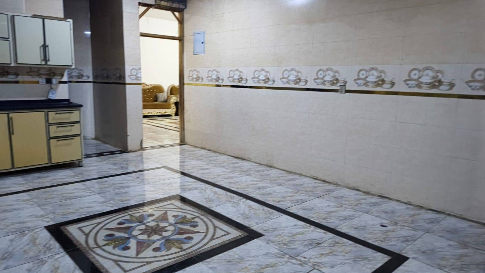 بيع مستعجل بناء درجه اولى. حر ما مطلوب حي زهراء شارع المستوصف 
دار للبيع –📍 الموقع: الديوانية حي الزهراء –  شارع المستوصف 
📐#المساحةـ225متر
 

📄#الطابوـصرف
 

🔹 تفاصيل الدار:
⚜️⚜️ طابقين – بناء كونكريت 
⚜️⚜️ الكهرباء غير مطلوبة (بوري)
⚜️⚜️ 2 غرف نوم
⚜️⚜️ 3 مجمعات صحية
⚜️⚜️ براني
⚜️⚜️ مطبخ
⚜️ صالة
⚜️طابق ثاني هيكل واصل للسقف🧱🧱🧱
⚜️ثلاثه غرف نوم 
⚜️صاله
⚜️حمام وصيحات 
⚜️ نظام كاميرات مراقبة
⚜️ سنة البناء: 2018
#معه_كافه_الخدمات_تبليط_ارصفه🧱🧱

للمزيد من التفاصيل: يرجى مراجعة مكتب نعيم  البديري 

~~~~~~~~~~~

#متابعة_الصفحة

#نستقبل_جميع_عروضكم

———————————————————

🔺#للاستفسار الاتصال ع الارقام

‪***********‬‏📲 

  او مراسله واتساب +964 770 986 0830 📲  

—————————————————————

او زيارة مكتبنا من الساعة 3 الظهر الى 8 مساء 

🔺  مراجعة مكتب نعيم  البديري

🔺 حي النهضه مقابل جامع شاكر هندس
