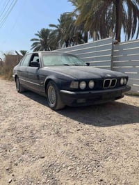 اخوان بيم ٧٣٥ رقم بغداد إنكليزي السياره جديده تبريد شغال بيع مستعجل مش...