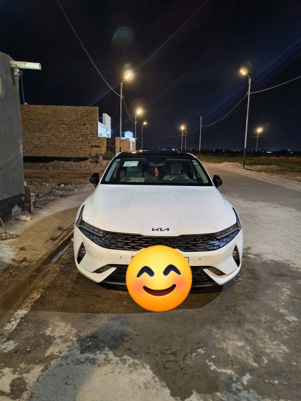 السلام عليكم ورحمة الله وبركاته K5 2023. خليجي مكفولة كفاله عامه ماشية 67 الف محرك 2000
مواصفات
بصمة وتشغيل عن بعد
كشنات تبريد وتدفئة
حساس امامي وخلفي
كامره خلفية
شاشة كار بلي
مود درايف ٥ وضعيات
بك لايت ليد متصل
لايت اربع عدسات
ليد نهاري
ويل 18
نطام ترحيب
السعر راسلني خاص او الاتصال على الرقم 
***********

