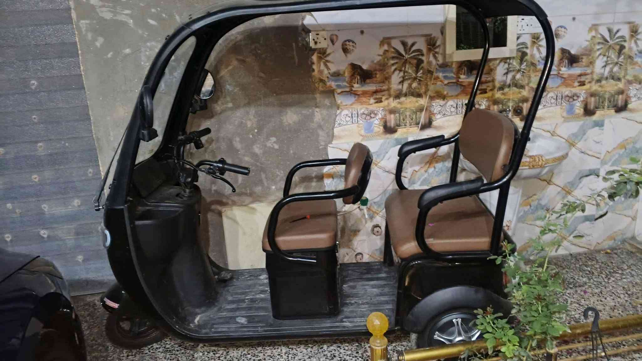 السلام عليكم تكتك شحن مستعمل نضافه 100/100 بطاريات جدد قبل سبوع بدلت تأخذه مكفوله تجي وتشوف بعينك العنوان بغداد التواصل عله الرقم ***********
