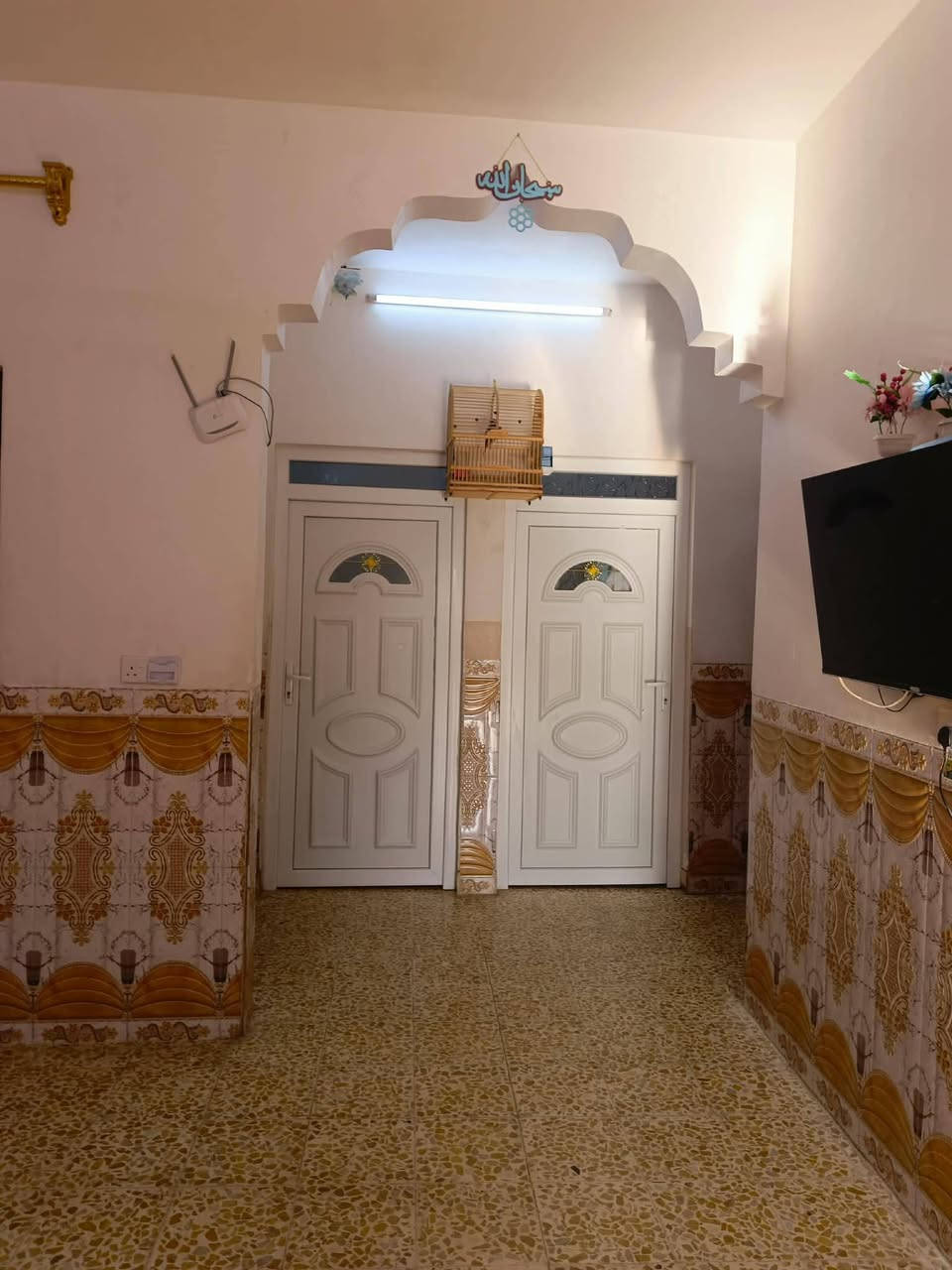 بيت للبيع العبور المدخل الثاني قرب جامع وعدالله الحق المساحه 150 البيت كامل الاستفسار على الرقم //*********** // ***********
