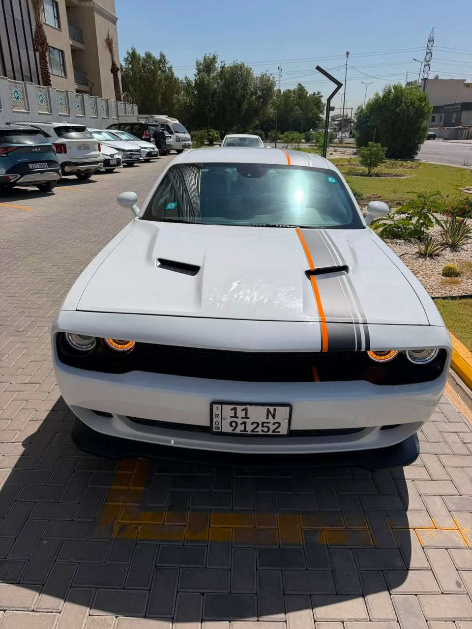 للبيع جالنجر sxt موديل 2018
رقم بغداد الجديد شرط التحويل 
محرك 6 سلندر 3600

كير محرك تبريد كفاله 
شاشه كار بلي
كشن السايق كهرباء
مري تعتيم
تبريد خلفي
وباقي مواصفات المعروفة

حادث السياره دعاميه ونصبغ الجاملغ الأيسر  بدون ايرباك 

السياره حلوه وجاهزه ع آخر حبه وعليها ادامه جديده وحداديه جديده 
ويل تو سايز حجم 20 وتخم تاير جديد

السعر157 

مكان السيارة بغداد 
***********
