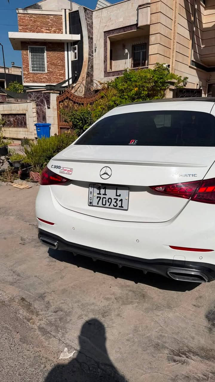 C300 2023
كت amg
ماشية 26 ميل
حادث باب يمين خلفي وشوية بالجاملغ
وهنا صار بيها طخة بسيطة بحافة البنيد 

السعر 31000$
***********
بغداد اليرموك
