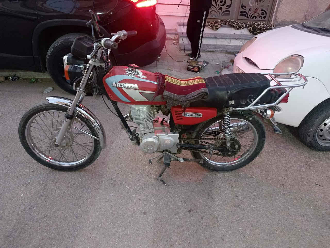 سلام عليكم للبيع دراجه اربع كير ارشا موديل 20 اوراق اصولي شرط ترقيم دراجه مابيها اي نقص فقط ترتيب كرهبايات شادلها كله جديد بس ما رابطهن سعرخاص
***********
