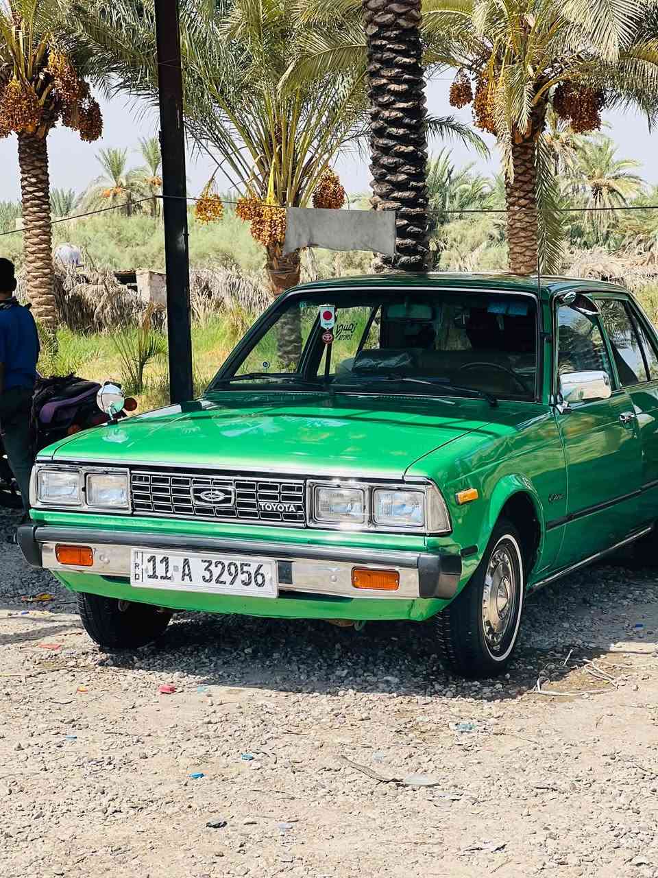 كرونه موديل ٨٠ للبيع سياره جديده بمعنى الكلمه اي نقص مابيه السياره رقم جديد وهزه جديده بئسمي تاخذه الف ماتصرف عليه السعر ٥٥ وبيه مجال بصيط اي استفسار اتصال 📞 على الرقم *********** مكانه كربلاء طويريج
