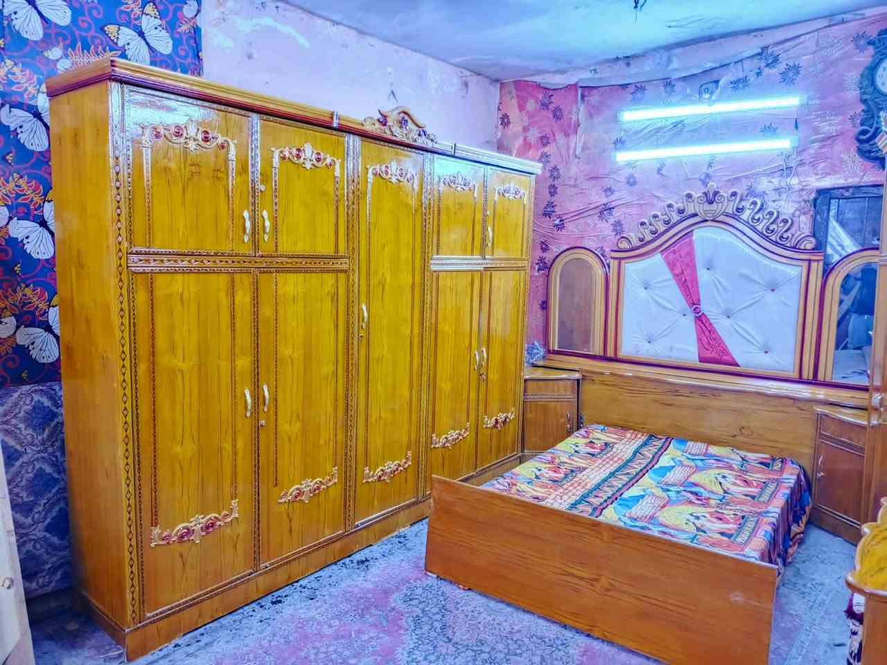غرفه اخشاب للبيع ست ابواب ملحق نضيف صاج داخل وخارج زاويه كنتوريه السعر 650 الاتصال على الرقم *********** بغداد متواجد واتساب وعندي توصيل بكروه
