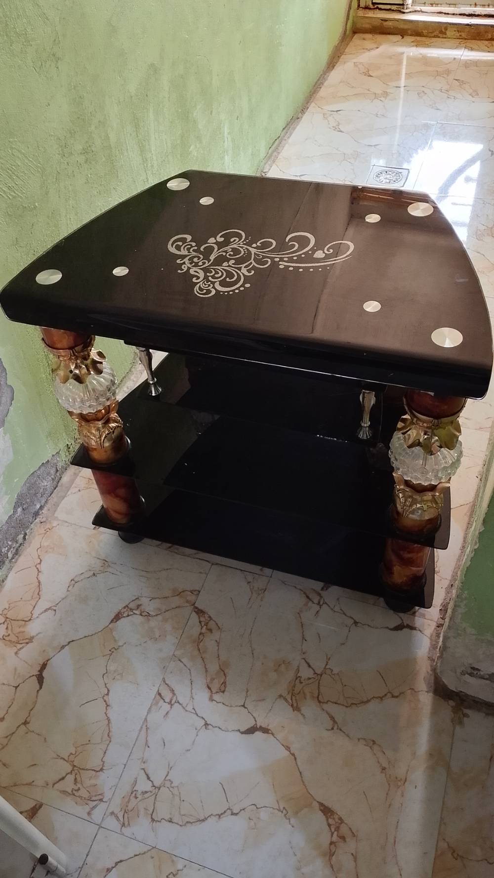 ميز • جديد ونضيف • بوب الشام
