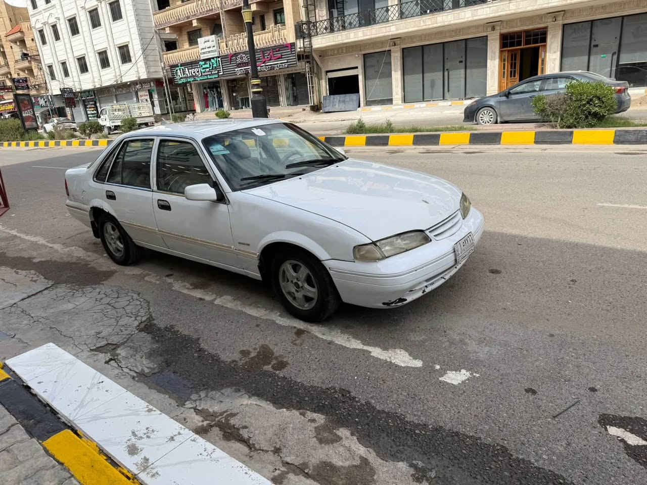 سلام عليكم
دايو للبيع
السعر 25 وبي مجال
گير عادي
رقم صلاح الدين تحويل مباشر
بدون ضربه وبدون صبغ
العنوان تكريت شارع الزهور 
***********
