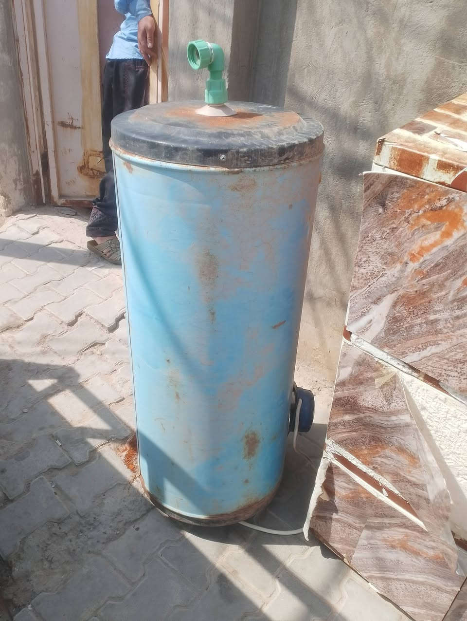 المراوح3 الوحده  على 20 الف
مكنسه كهربائية 35الف
گيزر شرط الشغل 35 الف
بايسكل 45الف
گدر ضغط 15 الف
مكنسه يدويه 15الف
***********
