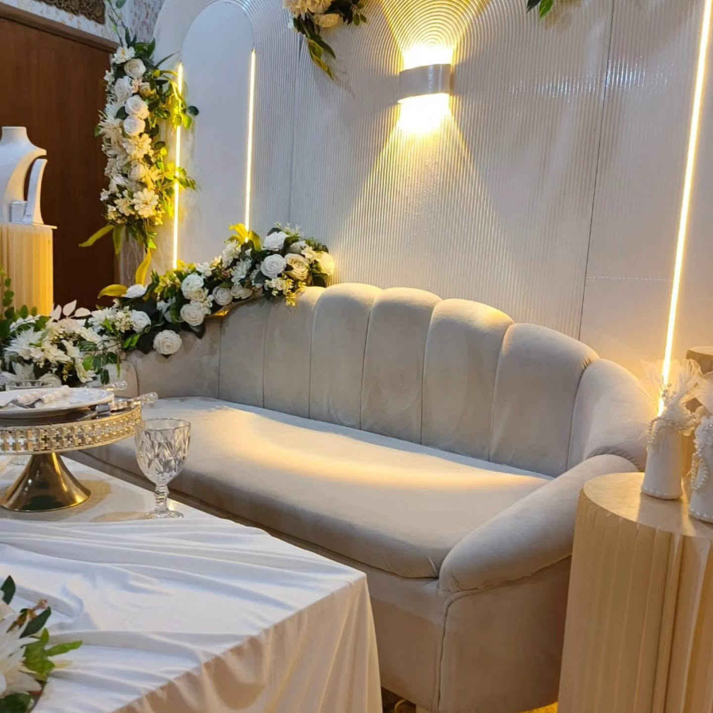 تنظيم كوشه خطوبه ✨ برطله _حي النسيم. ✨ كوشات ركن الخيال للمناسبات ✨
كوشات مميزة لـ
💍 عقد قران | خطوبة | عرس 🤍
تصاميم ناعمة وفخمة حسب اختياركم
وبأسعار مناسبة للجميع ✨
🌷 خلي يومك مميز ويانه 🌷
اختاري كوشّتچ… والباقي علينا 🤍
📲 للحجز والاستفسار واتساب:
***********
