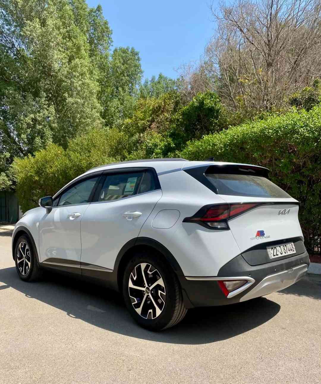 للبيع : Kia Sportage 2024 | وكالة الدولية
✨ سبورتاج نظيفة، وكالة، واستخدام شخصي
سيارة محافظة عليها بعناية، 
تجمع بين الأناقة والمواصفات العملية، 
🤍 اللون: أبيض أنيق موديل 2024
📍 الممشى: 57,000 كم
🏢 وكالة الدولية — استخدام شخصي من الوكالة ولحد الآن

✨ السيارة بحالة ممتازة جداً ومحافظ عليها
بدون قطرة صبغ ال مواصفات الاعتيادية للوكالة الدولية 
 

📍 موقع : بغداد
📞 للتواصل: ***********
