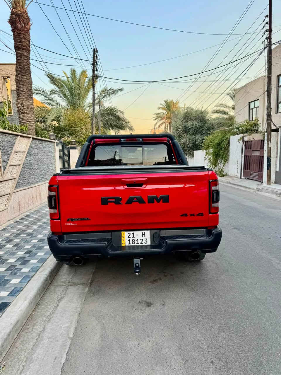 السلام عليكم 

Ram rebel 1500 
باب طويل بدي قصير 
محرك Hemi 5.7 
ماشية 67 ميل
4x4
رادار امامي خلفي 
شاشة تسلا
حوض بدي امريكي 
غلاف بدي امريكي
محجر Trx
السيارة مغلفة.ppf
مرفهة 2 انج 

السيارة كلين تايتل بدون حادث
بيها صبغ بالدعامية الامامية فقط 

السعر 41.000 $ 

***********
