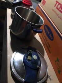 للبيع  المكان الكراده  كدور ظغط ٨٠ كلهن ميوزه عرض ٣٠٠ ميز دراسه ١٥ قفص...