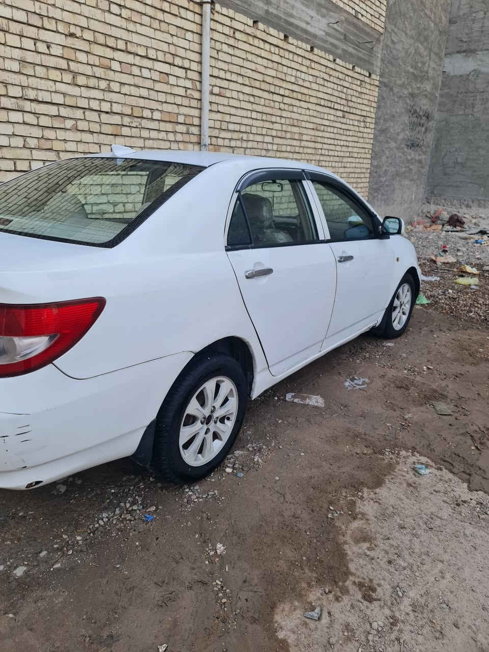 السيارة لبيع BYD اف ٣ موديل ٢٠١٣ رقم واسط باسمي تحويل مشروع وطني كير اوتو نظيفه تبريد شغال محرك خير من الله السيارة موجودة بغداد سعره ٥٣ قفل الهاتف ***********
