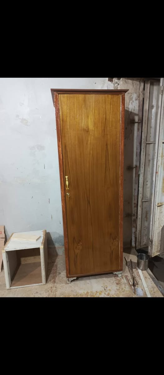 كنتور خانه وحده ارتفاع مترين وعرض 65
سعر 95 مكان رميثه  ***********
