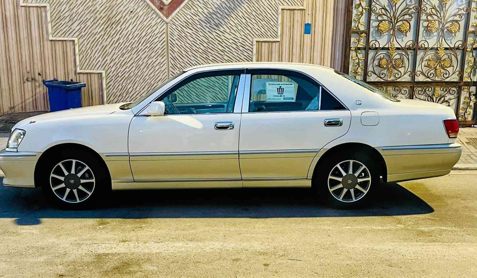 كراون ملكه
مديل2000 مداور ثاني يوم بأسمي رقم انكليزي بصره

*محرك   ( vvt) شرط حاويه جديد

*تبريد امامي وخلفي 

*برده كهربائيه

*مضخمات خلفيه

*4كشنات كهربائية

*عينه ليزريه جديده بالكارتون

*4 دكم فول عده الفتحه شاصي 71

*كرستال اصل

*دركه صاج

*شاشة كرستال

*ستيرن كهربائي 

*مضخم صوت 

*زنون بلاد

*ويل نجمه 

*تخم تاير جديد 

مگفوله من الگص والحادث علمٱ عن السياره نقل جثه
 سياره مسستمه سستم جديد بالجيس بالكارتون غرفه جديده باكملها سياره مال جناي متعوب عليه 
السياره ماعوزها برغي كامله مكمله من دواخل من تأير حداديه طوبه كهربائيات كلها شغاله ماعوزها بس خيال 
مكان السياره البصره قبله حي القائم 

💲السعر 115$ وبيه مجال قليل

للاستفسار ‭***********
