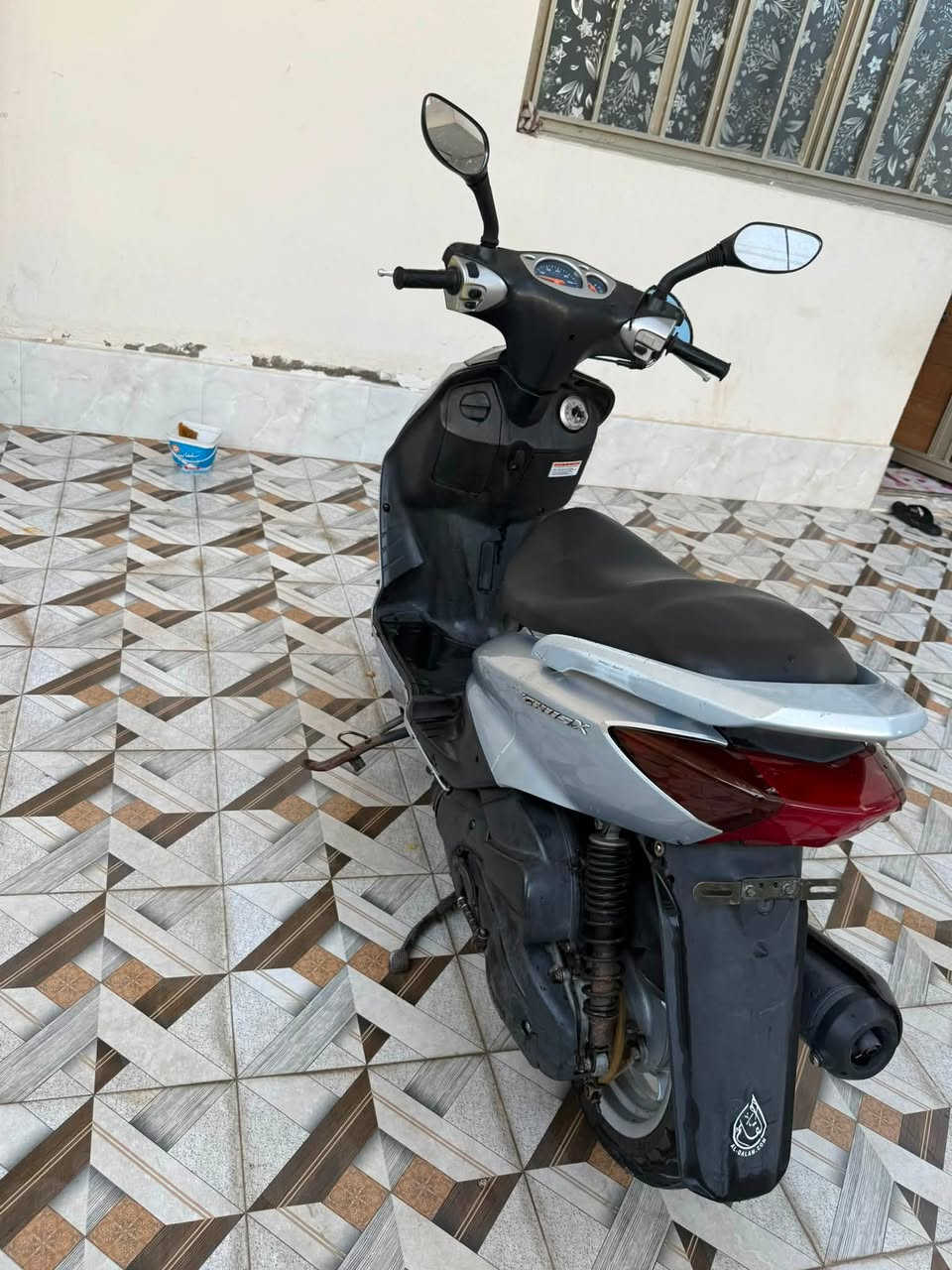 سكنس ياباني 110 للبيع دراجه كاملة سلف هندر شغال كهربائيات كامله استان كهربائي مكينه ناعمة شلعتها حلوه متعرف بيها جيب فيتر وافحص على راحتك السعر ٥٧٥ 
الاتصال *********** 
العنوان بعقوبه بهرز 
رجاءاً المو شراي لا يكسر بالسعر لو يخابرني يكلي احذف المنشور
