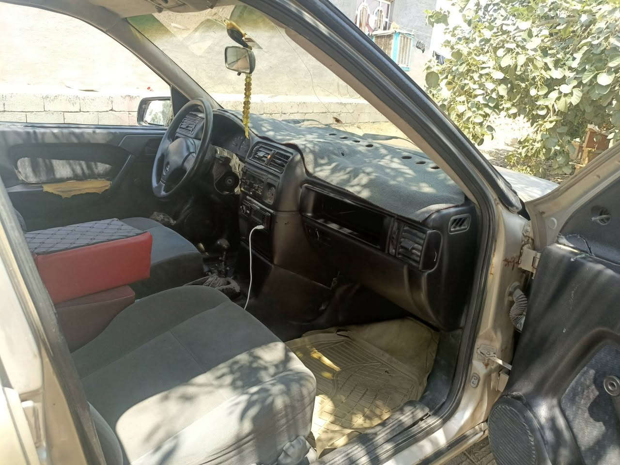 السلام عليكم  للبيع اوبل فيكترا موديل 1992سياره جاهز على اخر حبايه كير محرك كفاله لون ذهبي السعر 28او بيه مجال مكانك صلاح الدين قضاء بلد ‏‪***********‬‏اتصال على هاذ الرقم
