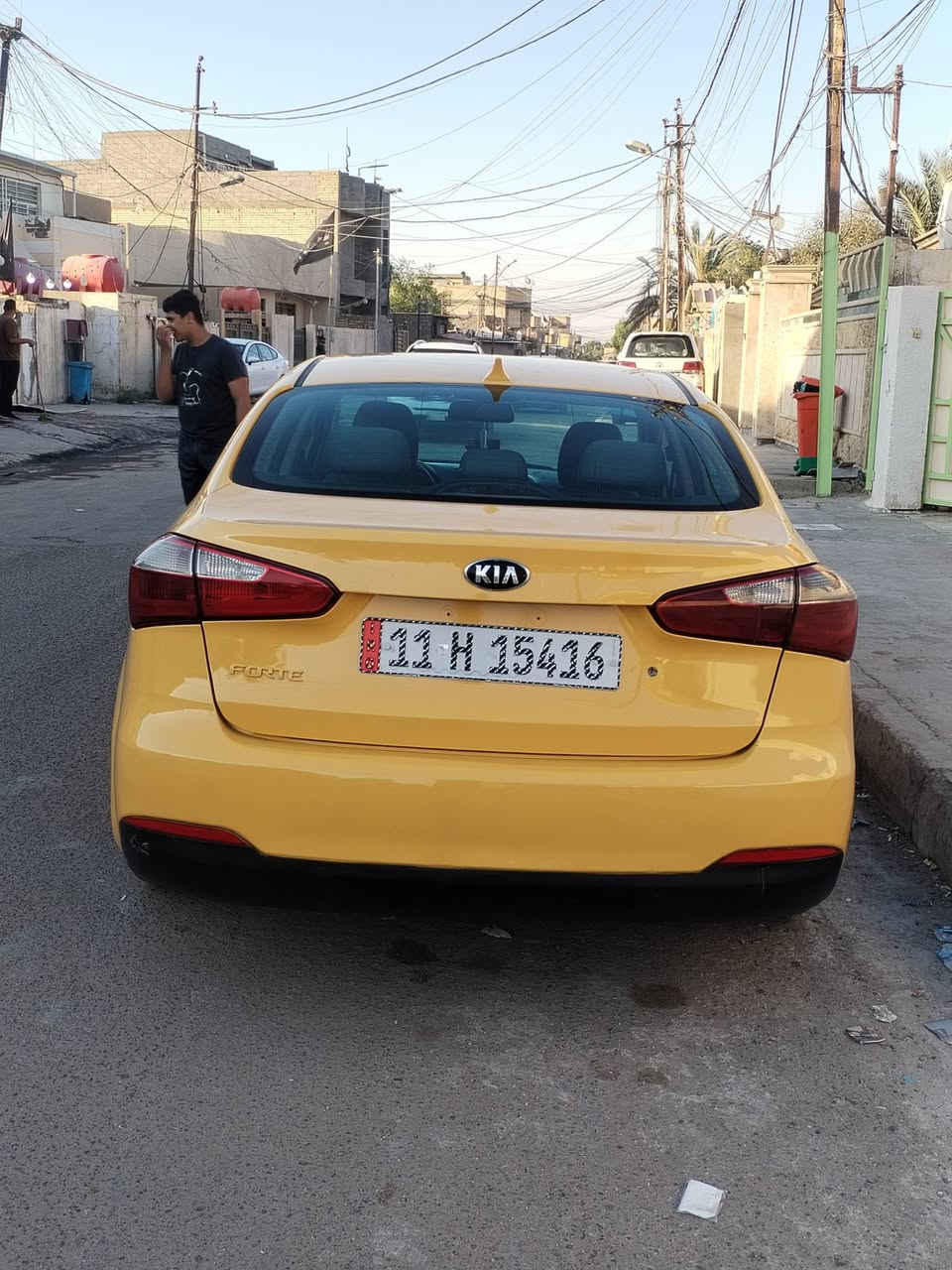 شباب فورتي ١٥
وارد امريكي بنيد فقط
السياره اليبل واحد عده البنيد
صبغه جديده
 مكينه ١٨٠٠دوش  وكير عل فحص
السعر ٩٣ بيها مجال حق الجيه
       خابر وتدلل *********** @
