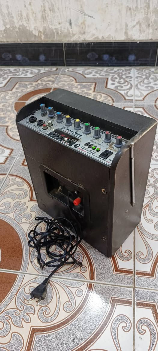 سماعة مجالس • بلوتوث مباشر