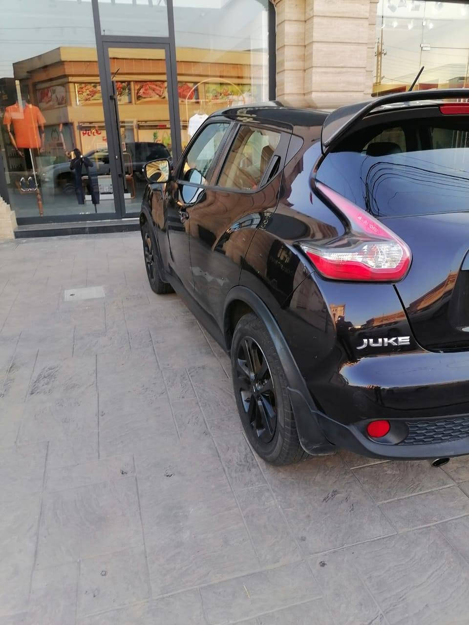 سلاو نيسان جوكي مؤديل ٢٠١٦ فول ماسة فاته واتا به سمه و سلايت وته بريت له مس زور ماسه فأتى تر سه ياره كه جوانه زور سبوغ به س دوو بارجه و نيوي هه يه كه مك ناوي گؤتيه كيرو مه كينه به شرته تكايه ئه كه ركريار نيت تيل مه كه زماره ي ته له فون *********** أربيل, العراق
