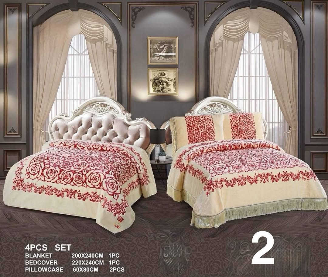 سيت بطانية • ٤ قطع • ٢٠٠×٢٤٠+٢٢٠×٢٤٠