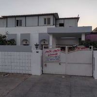 دار للايجار المنصور/حي دراغ المساحه ٣٠٠م ركن يصلح شركه للاستفسار ٠٧٧٣٧...