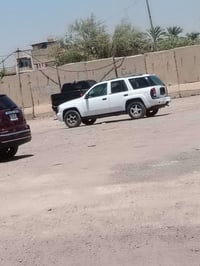 بلايزر ٢٠٠٤ • مزاد داخلي • رقم بابل