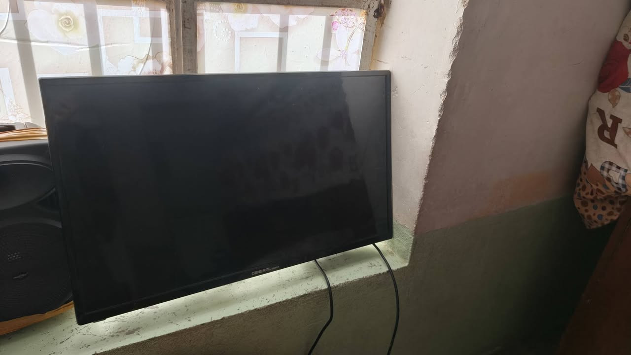 ميز بلازمه مع بلازمه 32جنرال للببع للاستفسار اتصال على الرقم ***********
