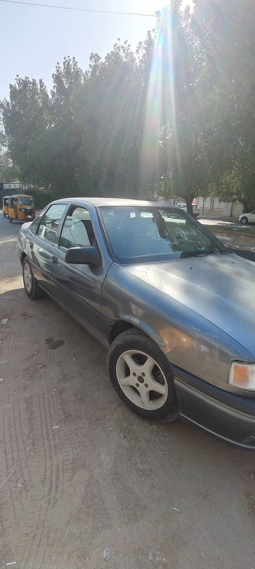 سياره اوبل فكترا موديل 95
السياره مكفوله من الصبغ والضربة والتبديل  السياره مال بيت نضيفة جدا تخم تاير جديد صدر جديد السيارة  كير ومحرك خير من الله 
رقم بغداد بسمي تحويل ثاني يوم 
السياره نضيفه بمعنى الكلمة 
السعر 40وبيها مجال 
العنوان بغداد فلسطين حي المهندسين
الرقم ***********
