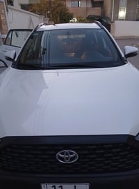 سياره جديد بيها بلباب شخط  بجوملغ اليسار على كد اربع اصابع بارد  بجنطه...