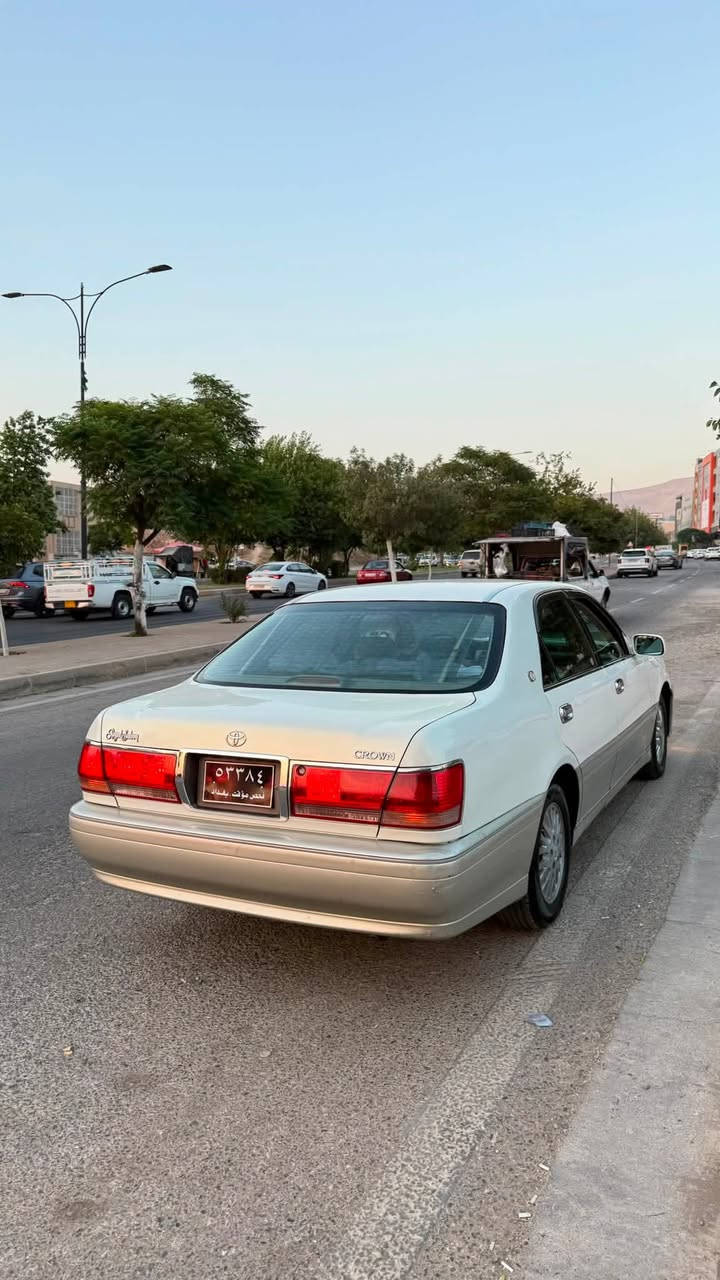 مەلیکەی بڕاوە ❌
مەلیکە دیفۆری بچوکD4171 🔥
دوو دوگمە 
پەردە 
چوار کوشن کارەبا 
پێش و دوا کریستاڵ 
دەژبوڵ نجف 
شاشە 
سارد و گەرم و گێڕ و مەکینەی بەشەرت 
کۆدی هەیە 
قوفڵ و کۆتایی ٣٧ گەڵایە ❌💸
لە سلێمانیم 
*********** 🌹
