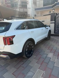 موديل ٢٤ • ماشيه ٢٠٠٠٠ • ٦سلندر