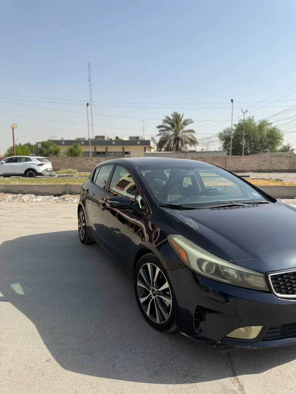 سلام عليكم كيا فورتي 2018 هاج باك امريكي صبغ قطعه وحده فقط الجاملغ الأمامي بدون دواخل مكينه 2000دوش بدون ادوانز شرط رقم بغداد باسمنه تحويل ثاني يوم تبريد ثلج سياره ناعمه حيل كامره خلفيه شاشه جبيره اندوريد السعر 100ورقه وبيها مجال للطيبين مكاني بغداد الغزاليه للاستسفار ***********
