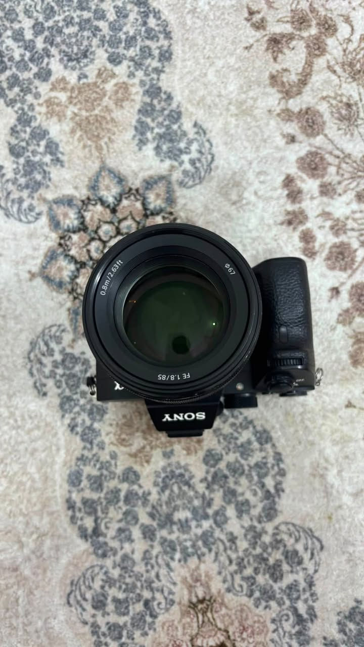 سوني a7 مارك 3
عدسة 85 سوني  F1.8
شترها 28k
للبيع الاستفسار 
***********
