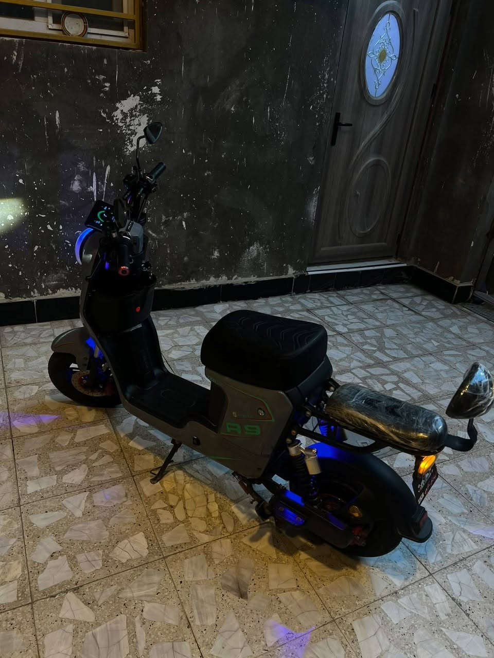 R9 ٢٠٢٦ • ٦ بطاريات • ٦٠كم