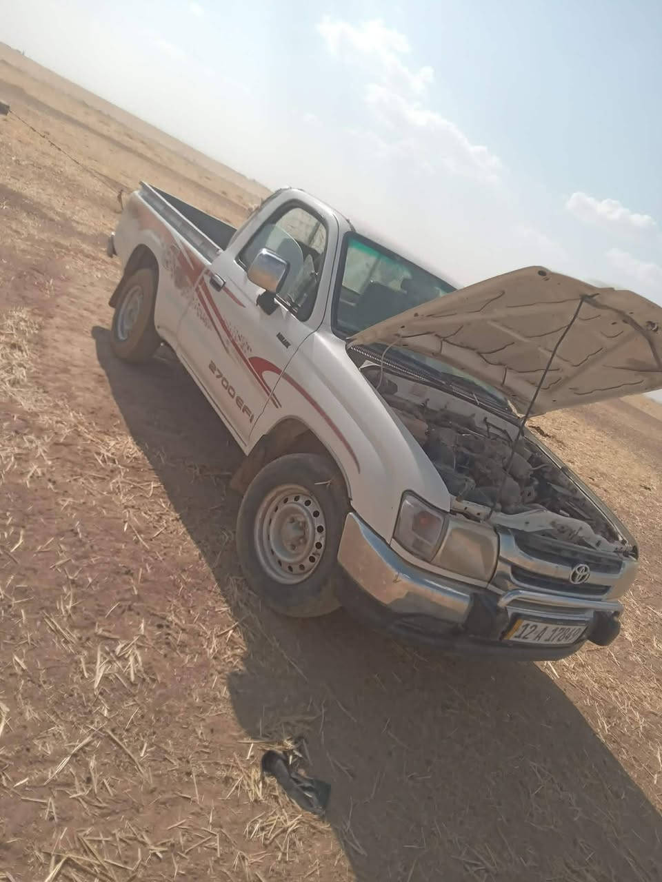 السلام عليكم بيكم موديل ٢٠٠٢ رقم نينوى ابسم البايع شرط التحويل نضيف من الصبق محرك شركه مو مفتوح التواصل على الرقم ***********
