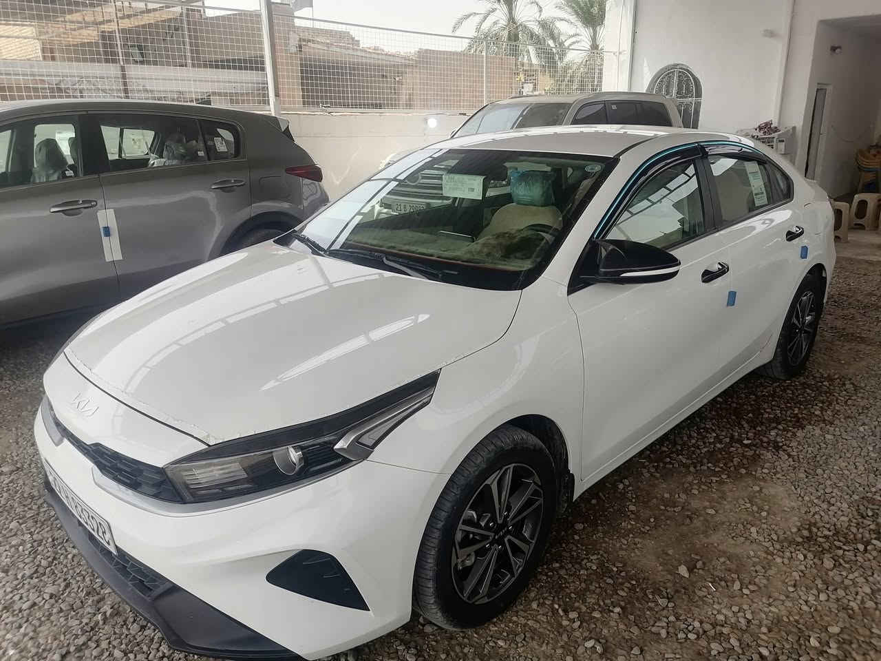 السلام عليكم سيراتو للبيع موديل 23 رقم اربيل كفاله عامه محرك 1600 قطعتين تبريد ماشيه 100 سياره جاهزه من كلشي مكان السياره واسط الصويره الشراي يتصل *********** مراوس سيراتو موديل 19 الى 24
