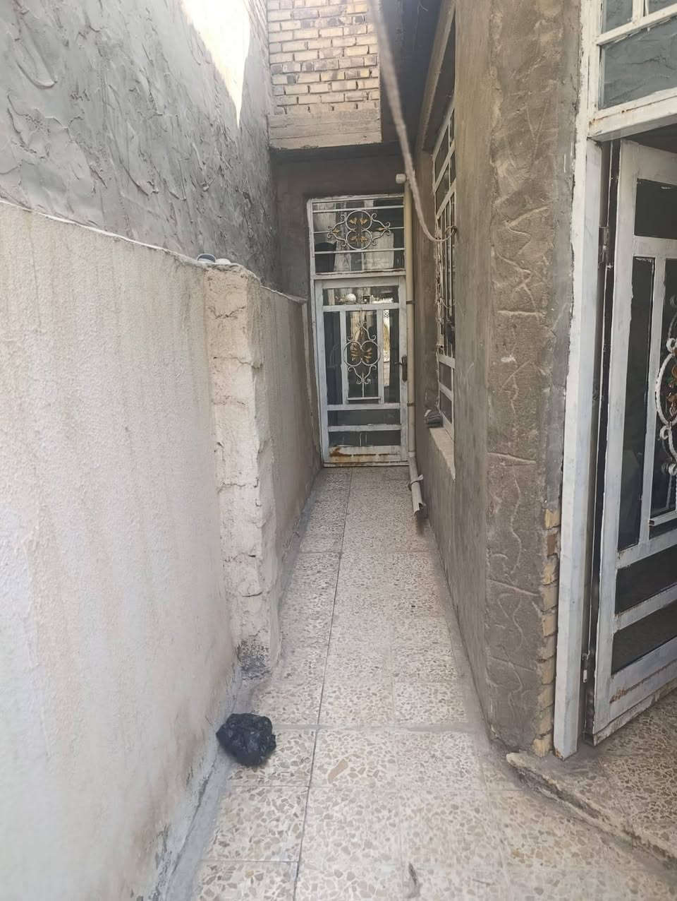 دار للايجار مساحته 150متر بحي الطيارة يحتوي على غرفتين نوم وصالة وكلدور ومطبخ ومجموع حمام وصحيات داخلي وخارجي للاستفسار اكثر الاتصال على الرقم التالي او مراسلة واتساب
***********
