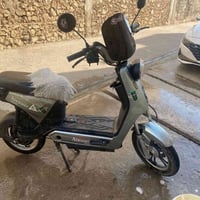 ماطور شحن • ٥ بطاريات • موصل الجانب الايمن