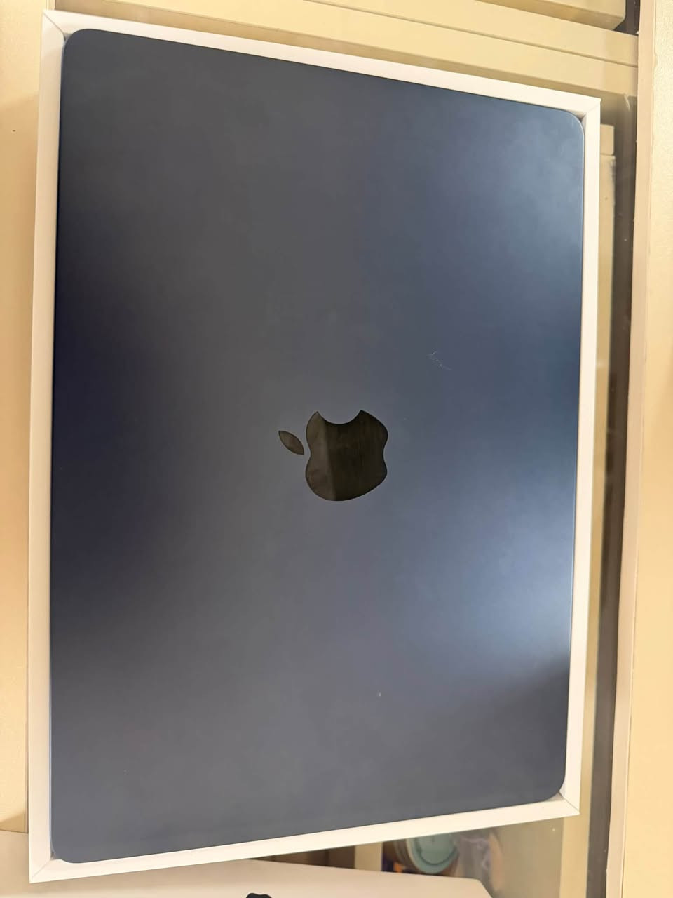 السلام عليكم
MacBook Air 13💻 
M4
Ram16GB
SSD512
استخدام سبوع 
بطارية 100‎%‎
نظافة100‎%‎ 
عدد مرات الشحن40مره فقط
السعر1850000
الرقم ***********
بغداد المشتل
