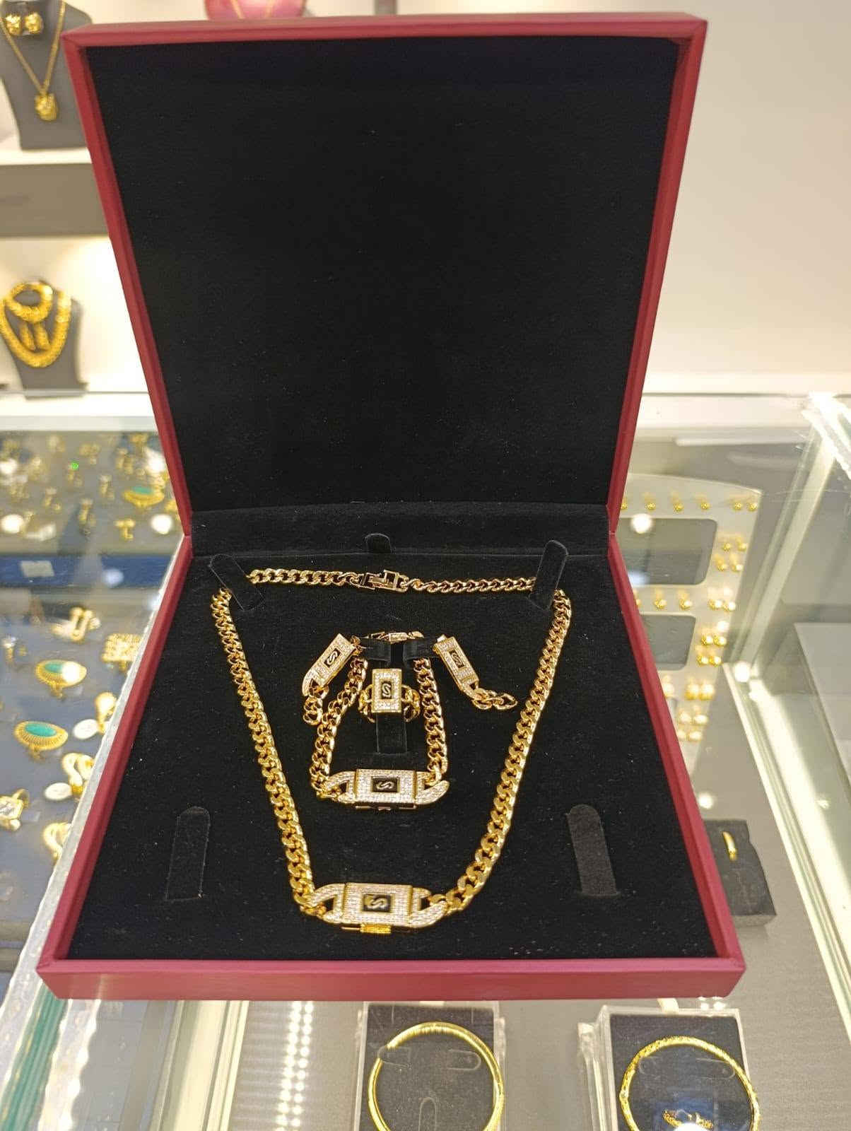 ✨💎 تم بعون الله افتتاح محلنا للإكسسوارات والذهب البرازيلي 💎✨

🔥 ذهب برازيلي – كوالتي ماستر عالي
🛡️ ضمان من سنتين إلى 3 سنوات
✨ موديلات متنوعة وأشكال تناسب جميع الأذواق

💎 متوفر لدينا أفخم أنواع الطخوم:
• طخوم ليرات
• طخوم موناكو
• طخوم قردون وحية
• طخوم تايكر
• طخوم تيفاني
• ويتوفر لدينا العديد من الأنواع والموديلات الأخرى

✨ ومتوفر أيضاً:
💍 محابس
📿 قلادات
✨ أساور بأنواعها
💫 حجول
〰️ ملاوي
📿 قلادات ناعمة وناسكة
💎 موديلات مختلفة ومتنوعة

🚚 التوصيل متوفر حالياً:
📍 الموصل
📍 أربيل

📍 العنوان: أربيل – عينكاوة – شارع المنتزه

💰 الذهب صار غالي… وفرنالكم بضاعة تضاهي الذهب
✨ أناقة وفخامة بسعر مناسب ✨

📞 للاتصال والاستفسار:
*********** 📲 واتساب متوفر
*********** 📲 واتساب متوفر

❤️ نورتونا وشرفونا بزيارتكم ❤️
